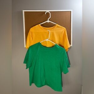 🔆BUNDLE: 2 Vibrant Cropped T-Shirts